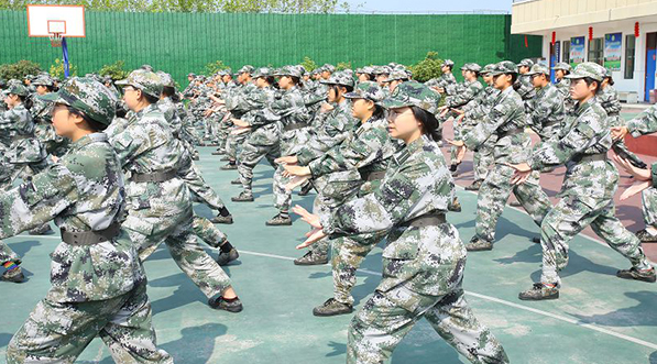 軍事化訓(xùn)練-軍體拳