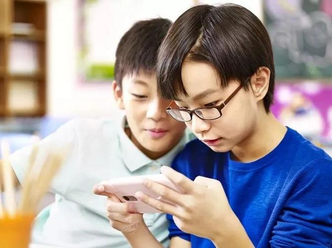 孩子逃課，14歲就不上學了，怎么辦？