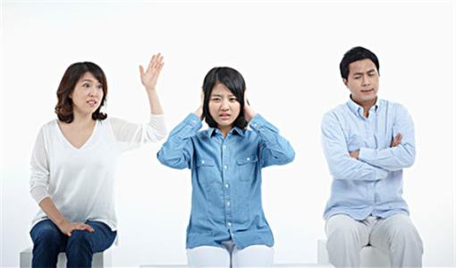 青春期孩子叛逆難教育，家長掌握六個秘訣，孩子立馬變乖。