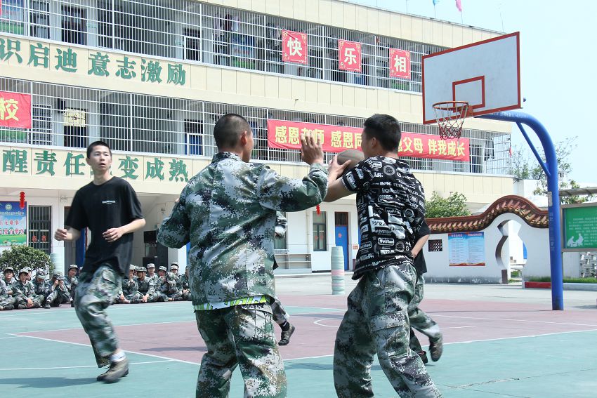 打籃球進行時，青春恣意張揚(圖3)