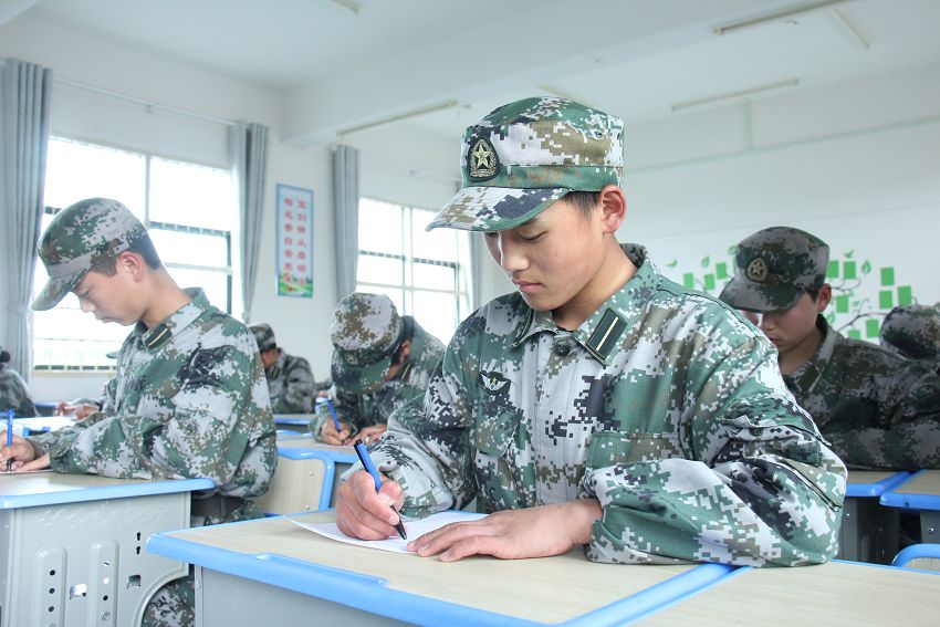 十幾歲的孩子為什么容易厭學(xué)？