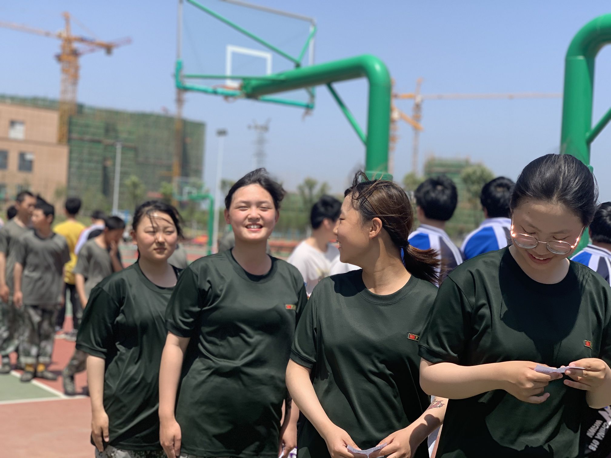   青春期孩子早戀，家長(zhǎng)要從這些角度找原因(圖1)