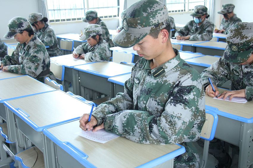 厭學(xué)孩子怎樣教育 這里的訣竅大著呢(圖2)