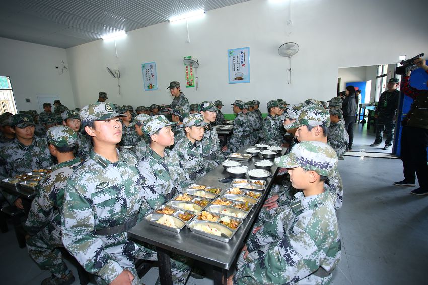 強制送孩子去叛逆學校可以嗎？
