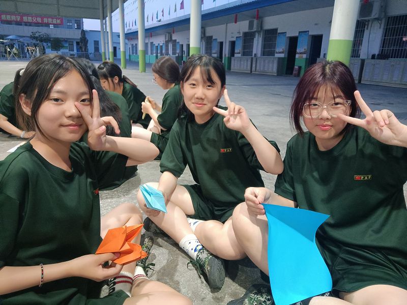 小孩厭學(xué)怎么辦，通過這5招來教育