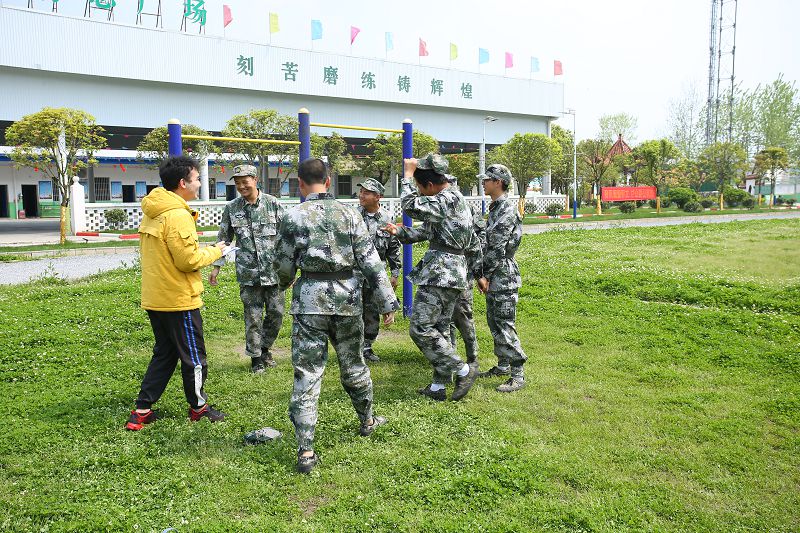 問(wèn)題少年管教中心解析孩子待人接物能力需要