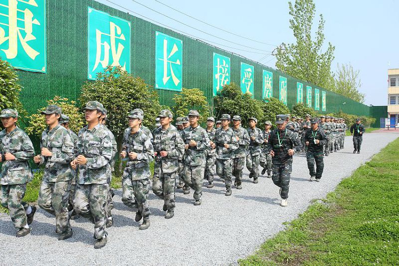 自律也難，成長也苦，但不歷經風雨怎能見彩虹?