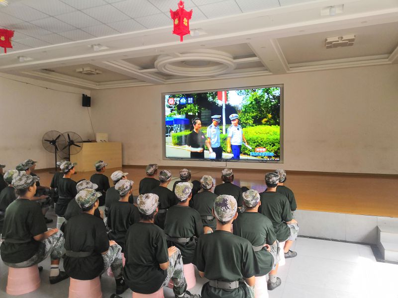 家長對孩子的建議和意見：遇到低素質(zhì)的人怎么辦？