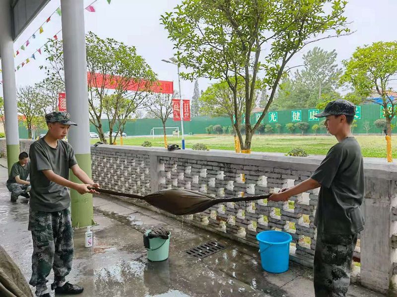 叛逆期孩子改造學校經驗，孩子叛逆、厭學的原因是什么？